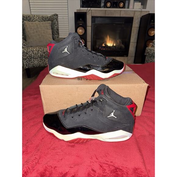 Nike Air Jordan B\'Loyal Bred Basketball Shoes Black Gym Red Size 13 315317-026 main image 10